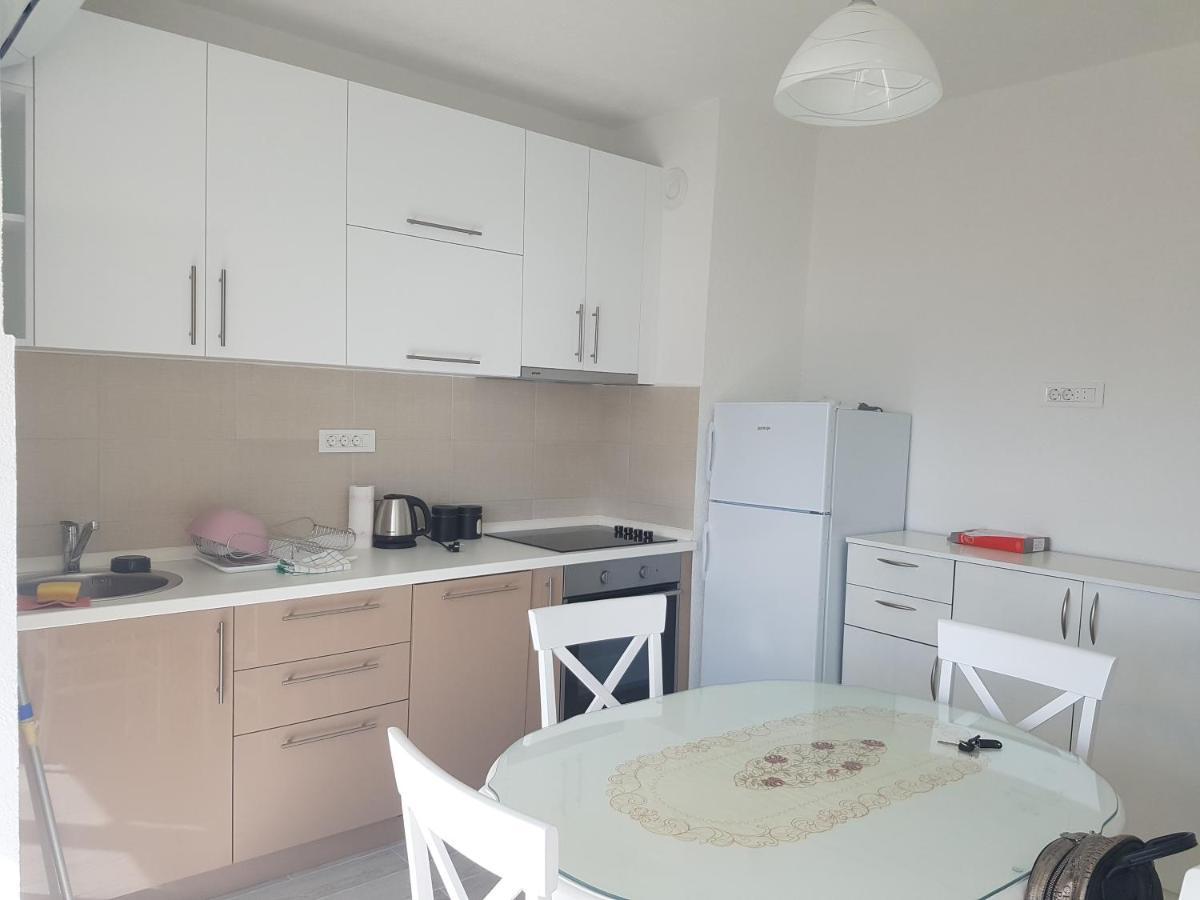 Apartament Petra Bijela Zewnętrze zdjęcie